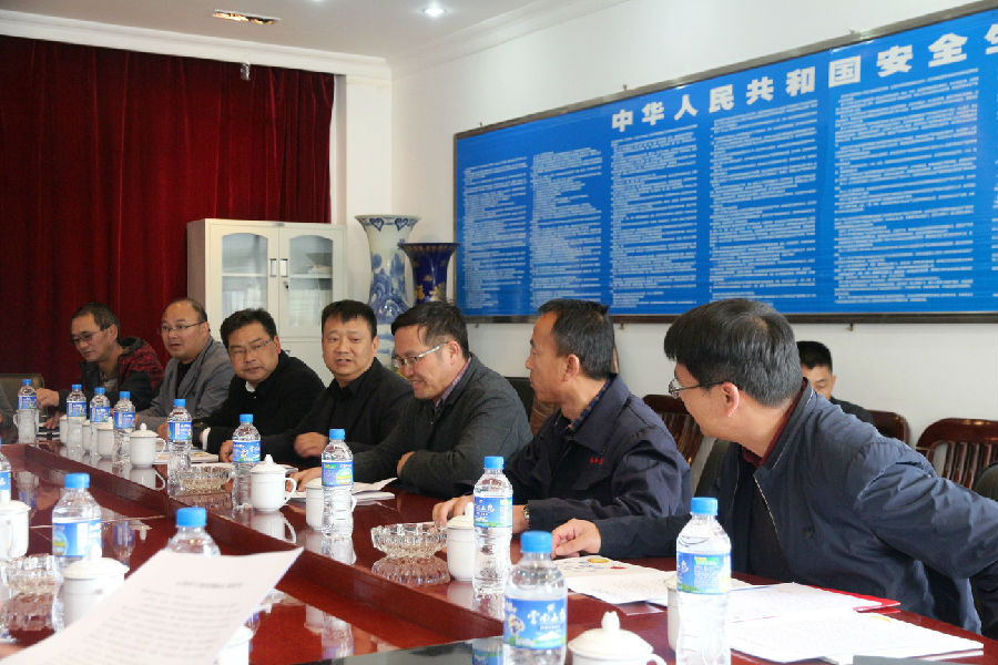 昆明市副市长邢敦忠调研云南祥丰化肥股份有限公司生产